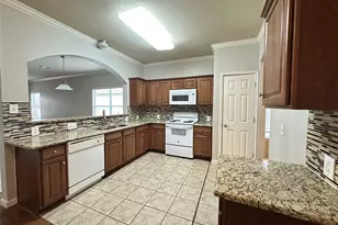 11409 Hereford St, Manor, TX 78653 - Photo 3