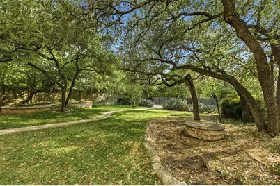 5813 Miramonte Drive, Austin, TX 78759 - Photo 33