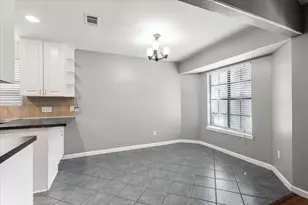 12103 Wycliff Ln, Austin, TX 78727 - Photo 11