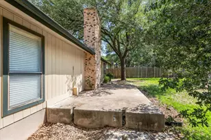 12103 Wycliff Ln, Austin, TX 78727 - Photo 35