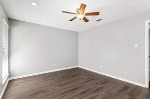 12103 Wycliff Ln, Austin, TX 78727 - Photo 21