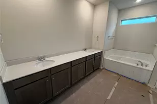 217 Leeland Dr, Liberty Hill, TX 78642 - Photo 21