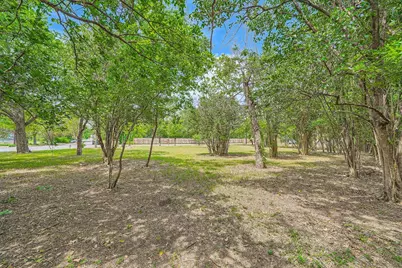 401 Oak Plaza, Austin, TX 78753 - Photo 11
