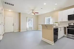 1210 E M. Franklin Ave, Austin, TX 78721 - Photo 9