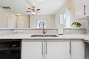 1210 E M. Franklin Ave, Austin, TX 78721 - Photo 15