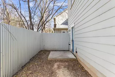 1210 E M Franklin Avenue #B, Austin, TX 78721 - Photo 29