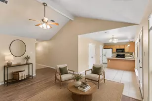 5603 Thunderbird St, Lago Vista, TX 78645 - Photo 7