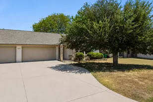 5603 Thunderbird St, Lago Vista, TX 78645 - Photo 3