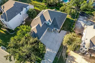 15201 Joseph Dr, Lakeway, TX 78734 - Photo 5