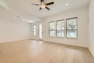 1208 Legends Ln, Georgetown, TX 78628 - Photo 5