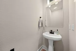 8417 Laughlin Ln, Austin, TX 78744 - Photo 11