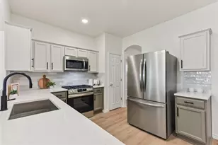 812 Northcreek Blvd, Leander, TX 78641 - Photo 7