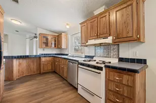 635 W Dittmar Rd, Austin, TX 78745 - Photo 11