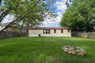 635 W Dittmar Rd, Austin, TX 78745 - Photo 1
