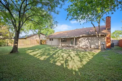 10703 Parkfield Drive, Austin, TX 78758 - Photo 19