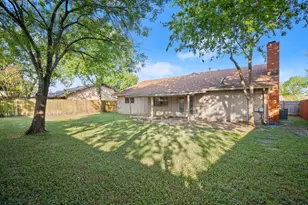 10703 Parkfield Dr, Austin, TX 78758 - Photo 19