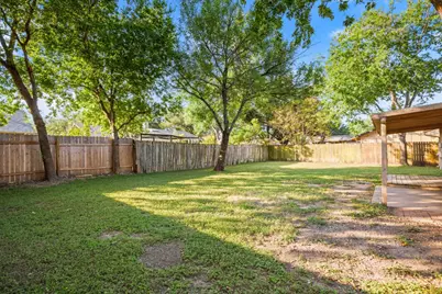 10703 Parkfield Drive, Austin, TX 78758 - Photo 17