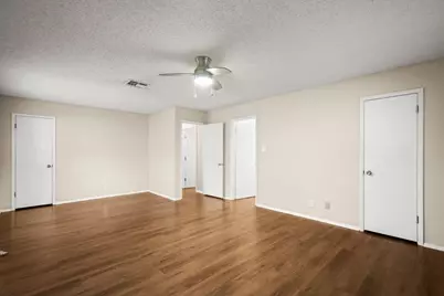 10703 Parkfield Drive, Austin, TX 78758 - Photo 11