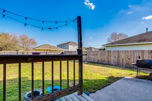 13021 Maidenhair Tr, Elgin, TX 78621 - Photo 23