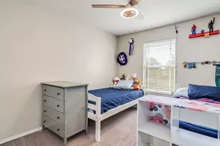 13021 Maidenhair Tr, Elgin, TX 78621 - Photo 19