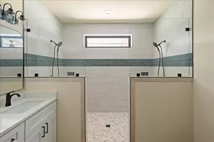 114 Rolling Hill, Horseshoe Bay, TX 78657 - Photo 17