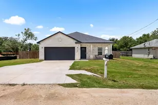 129 Kawainui Ln, Bastrop, TX 78602 - Photo 3