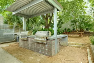 1601 E 5th St, Austin, TX 78702 - Photo 9