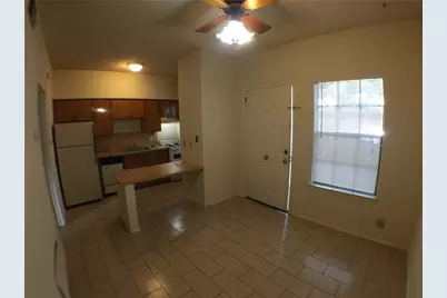 619 W 37th Street #104, Austin, TX 78705 - Photo 5