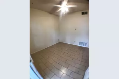 619 W 37th Street #104, Austin, TX 78705 - Photo 7