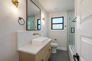 1604 Elmhurst Dr, Austin, TX 78741 - Photo 19