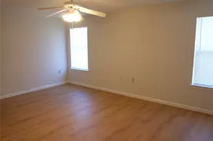 7424 Elk Pass Dr, Austin, TX 78744 - Photo 7