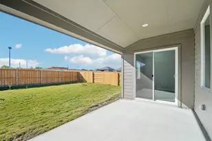 129 Divisadero Dr, Hutto, TX 78634 - Photo 13