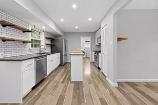 3100 Lynridge Dr, Austin, TX 78723 - Photo 9