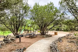 749 Jacksdaw Dr, Austin, TX 78737 - Photo 31