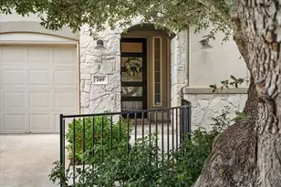 749 Jacksdaw Dr, Austin, TX 78737 - Photo 3