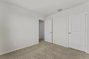 2203 Lionheart Dr, Luling, TX 78648 - Photo 21