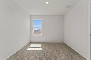 2203 Lionheart Dr, Luling, TX 78648 - Photo 23