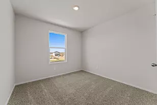 2203 Lionheart Dr, Luling, TX 78648 - Photo 25