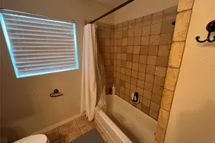 922 E 50th St, Austin, TX 78751 - Photo 21