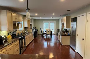 922 E 50th St, Austin, TX 78751 - Photo 11