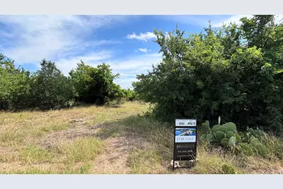 104 Strada Luca Street, Florence, TX 76527 - Photo 1