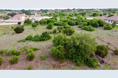 104 Strada Luca Street, Florence, TX 76527 - Photo 5