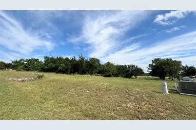 104 Strada Luca Street, Florence, TX 76527 - Photo 3