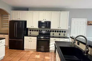 801 Cashew Ln, Cedar Park, TX 78613 - Photo 11