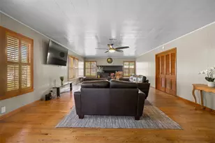 500 W Austin St, Luling, TX 78648 - Photo 7