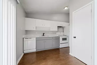 620 W 51st Street #202, Austin, TX 78751 - Photo 3