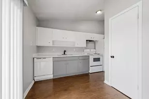 620 W 51st St, Austin, TX 78751 - Photo 3