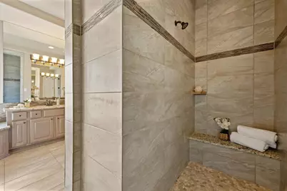 106 Edinburgh Isle Court, Lakeway, TX 78738 - Photo 17