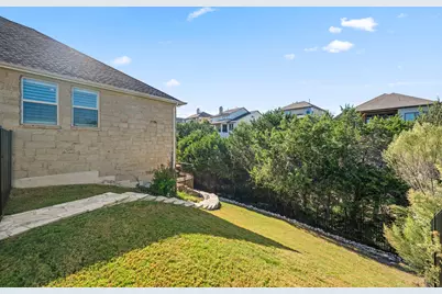 106 Edinburgh Isle Court, Lakeway, TX 78738 - Photo 29