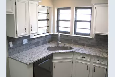 504 Greenway Drive, Pflugerville, TX 78660 - Photo 9